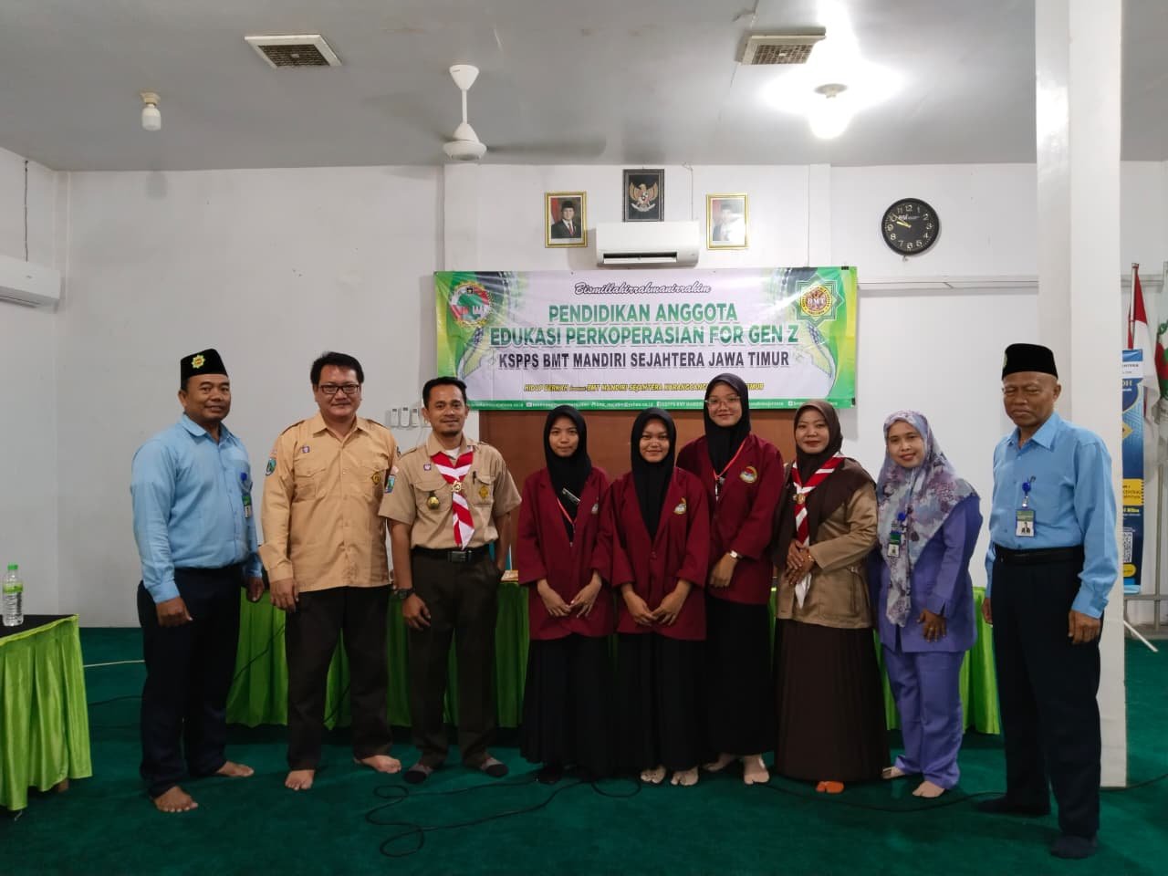 Siswa SMK Al Ikhlash Ikuti Edukasi Perkoperasian di BMT Mandiri Sejahtera Jatim