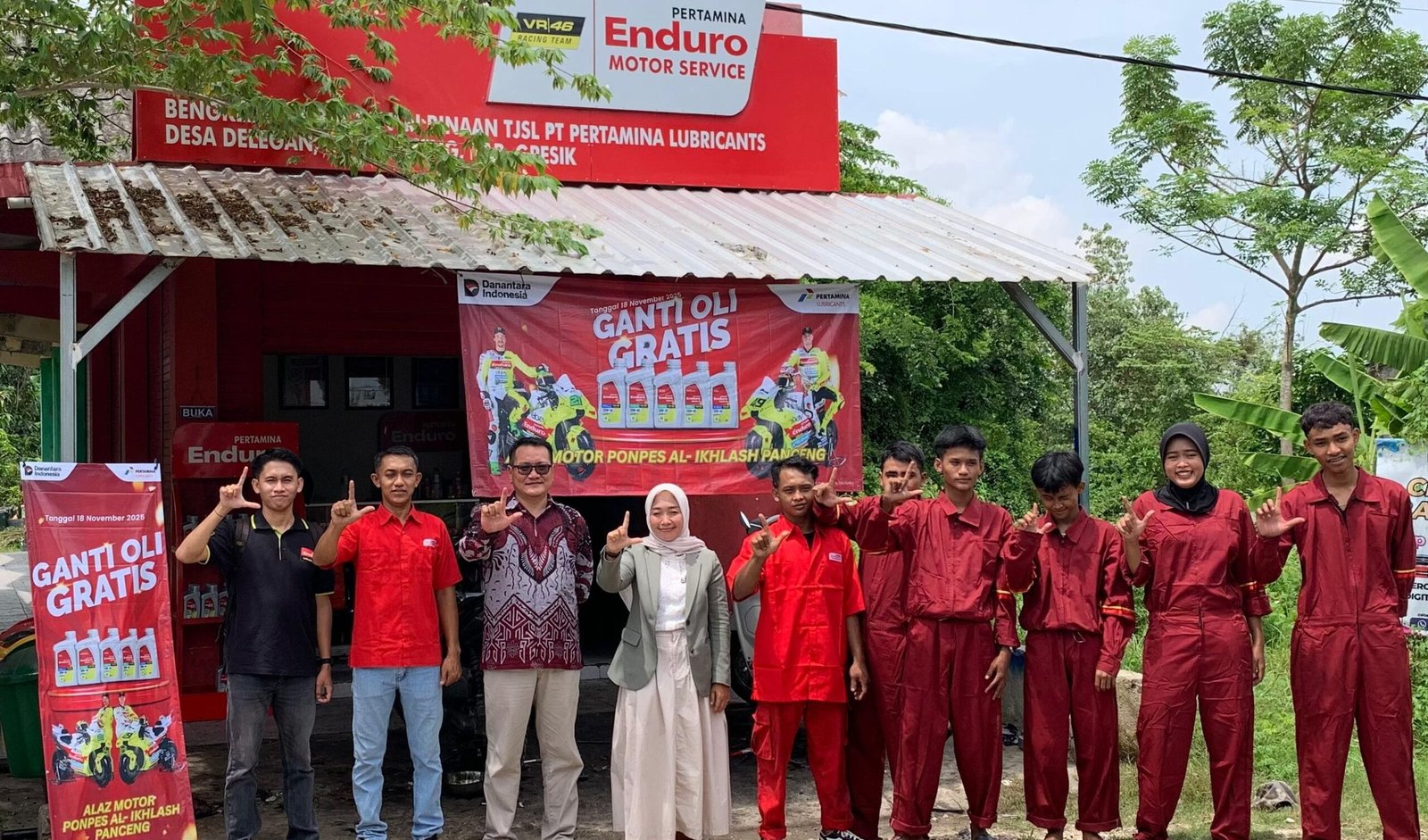 Ganti Oli Gratis Meriahkan HUT Pertamina ke-68 di Alaz Motor Ponpes Al Ikhlash